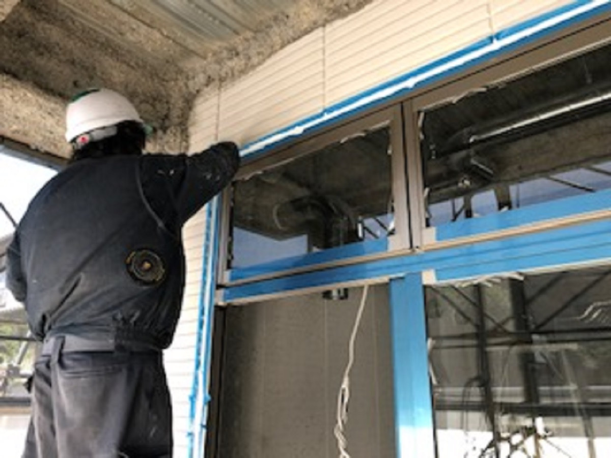 シーリング作業